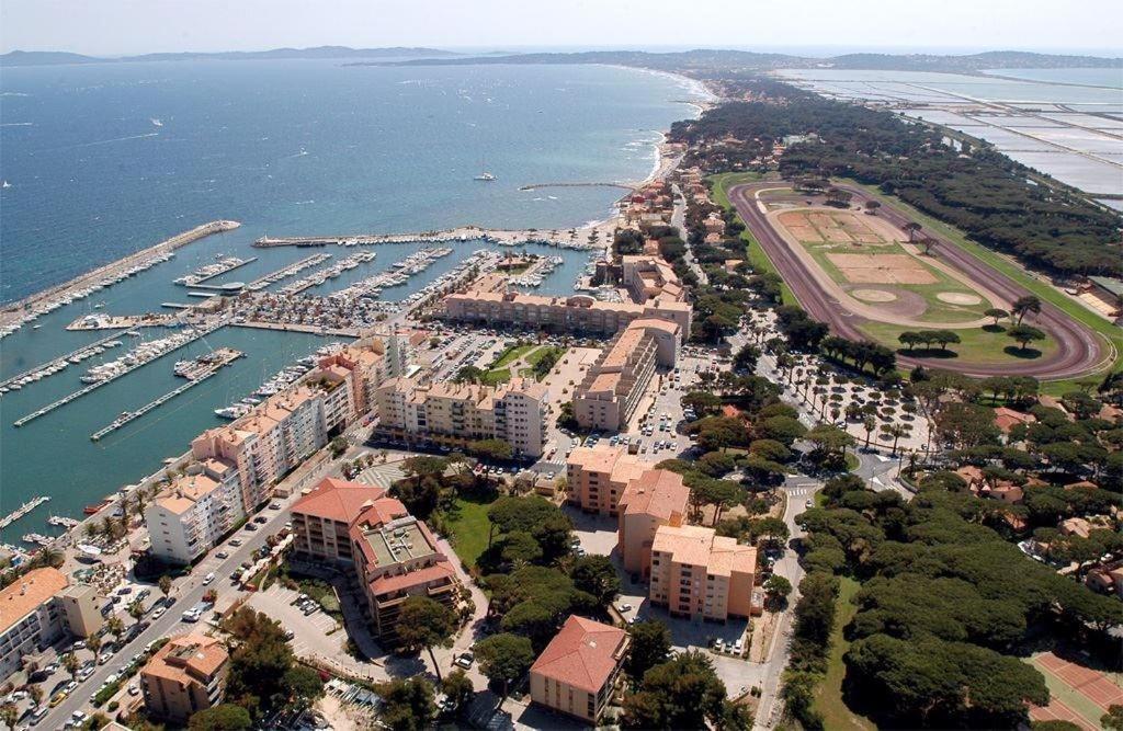 Spacieux Studio Sur Le Port De הייר מראה חיצוני תמונה